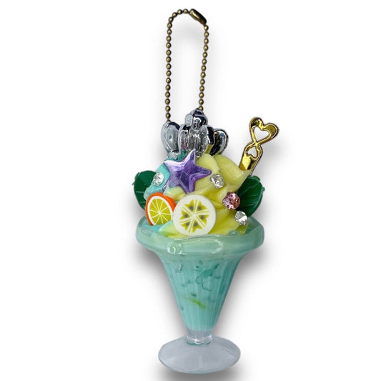 2000s Decoden Sweets Keychain - Fruit Queen Shake