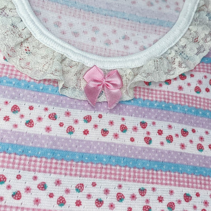 2000s Strawberry Girl Tank Top Sz S