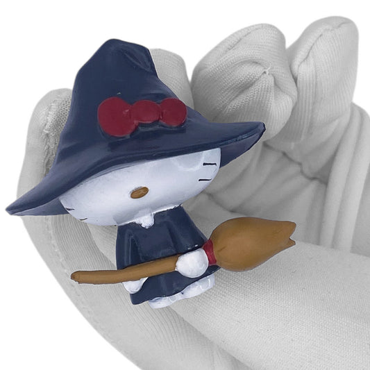 2014 Sanrio Hello Kitty Halloween Figurine - Witch