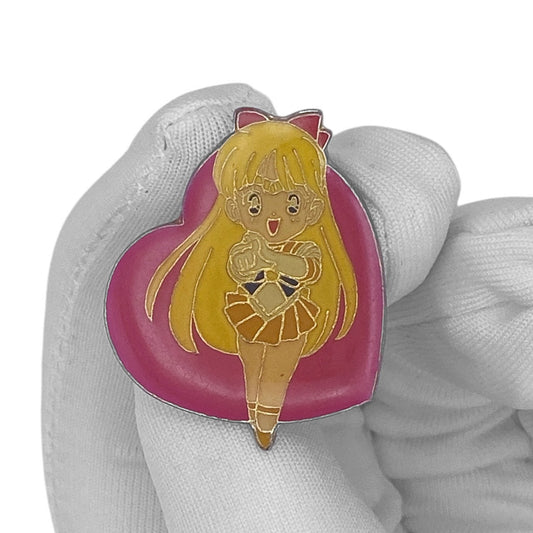 Vintage 90s Sailor Moon Enamel Pin - Sailor Venus Heart